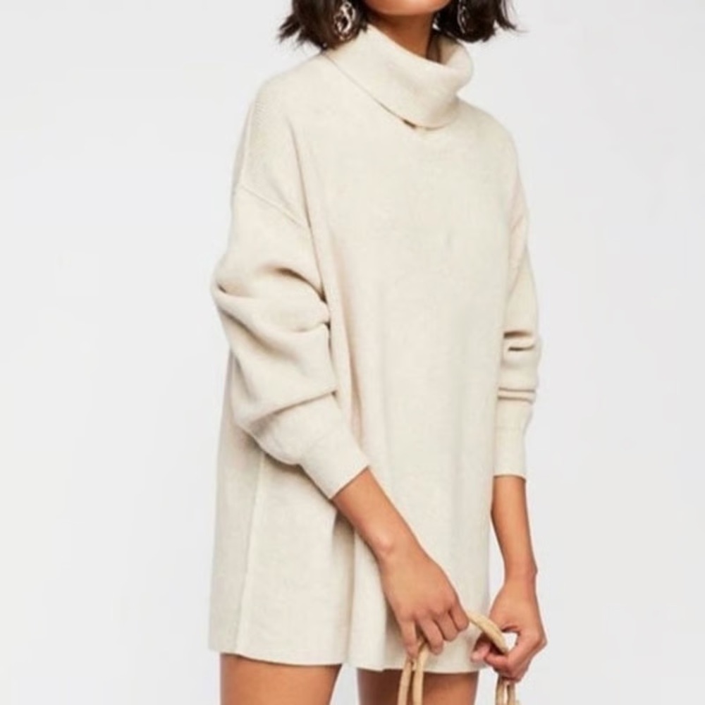 FREE PEOPLE Beige Softly Structured Tunic Oversized Sweater